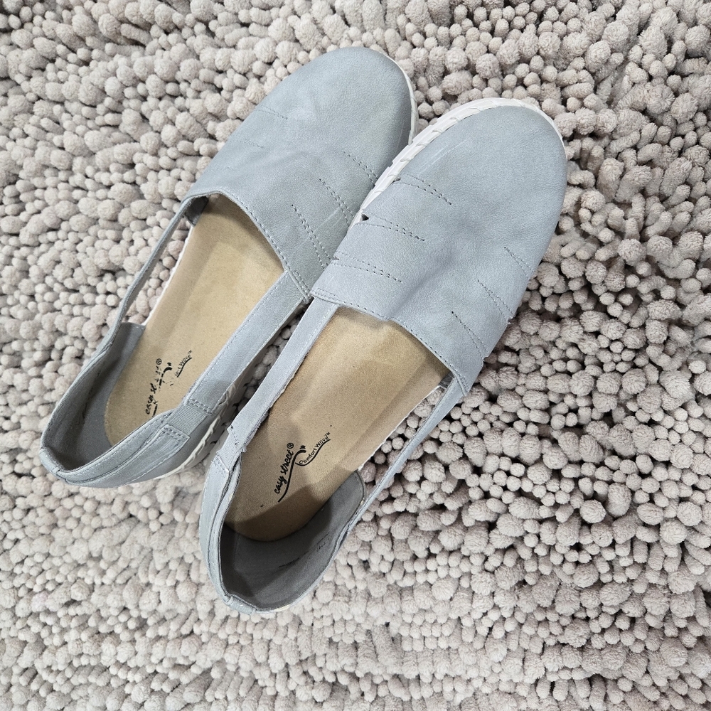 Women's Slip-On Casual Loafers in Light Gray